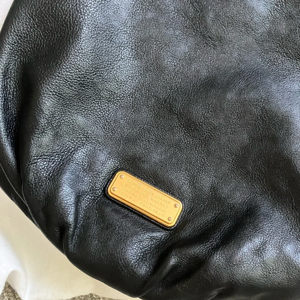 Marc by Marc Jacob’s Large Hobo Bag | Leather Crossbody | Work Polished